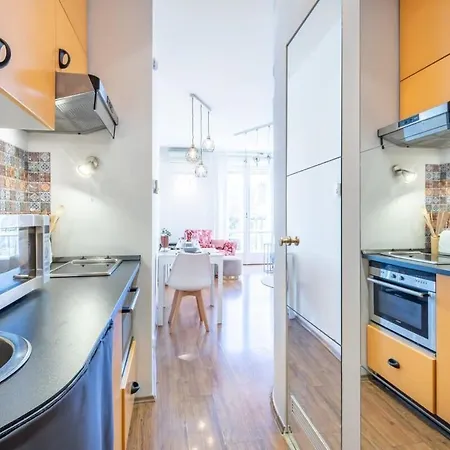 Vintage Romantic For Couples On Buda Hills شقة بودابست