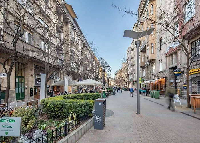 Vintage Romantic For Couples On Buda Hills Apartament *