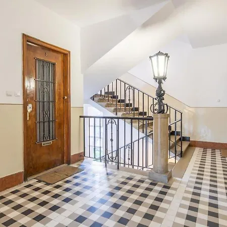Vintage Romantic For Couples On Buda Hills Daire *